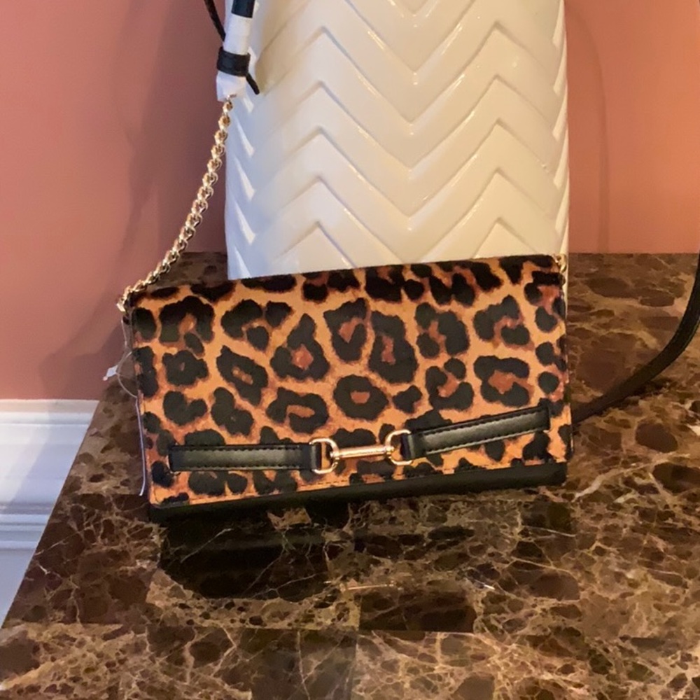 MICHAEL Michael Kors Leopard Print Crossbody with Black Trim & Gold Chain - Picture 7 of 7